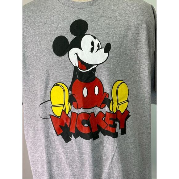 DISNEY MICKEY MOUSE GRAY T SHIRT PLUS SIZE 2X - Picture 2 of 3